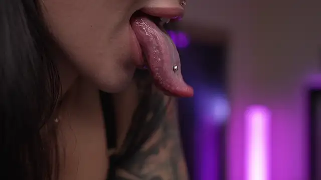 Snapshot of GirlGogo chatting on September 2025 10:02:01 PM GirlGogo online show from September 2025 10:02:01 PM