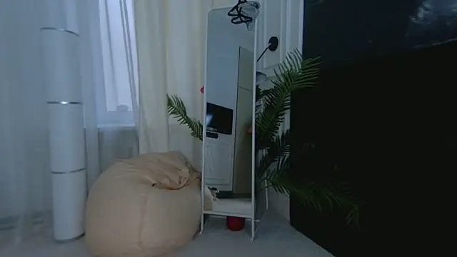 SofiaFoster  online show from October 2025 05:50:02 AM