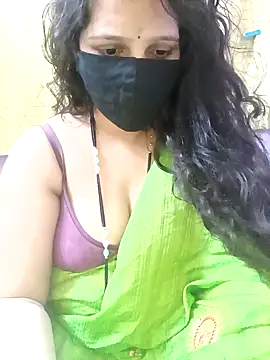 Snapshot of Rising_Smiler chatting on January 2025 08:44:01 PM Rising Smiler online show from January 2025 08:44:01 PM