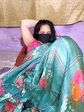 Snapshot of Rising_Smiler chatting on February 2025 06:56:02 PM Rising Smiler online show from February 2025 06:56:02 PM