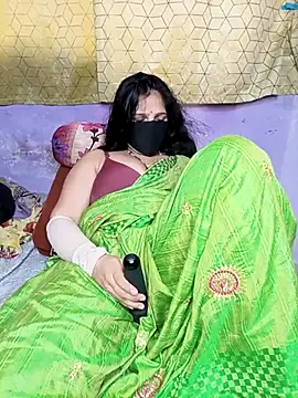 Snapshot of Rising_Smiler chatting on February 2025 10:09:02 AM Rising Smiler online show from February 2025 10:09:02 AM