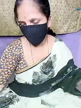 Snapshot of Rising_Smiler chatting on February 2025 05:50:02 PM Rising Smiler online show from February 2025 05:50:02 PM