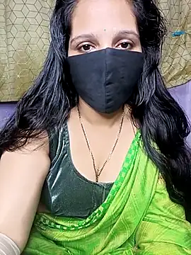 Snapshot of Rising_Smiler chatting on February 2025 05:26:01 PM Rising Smiler online show from February 2025 05:26:01 PM