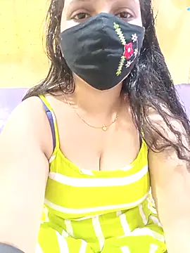 Snapshot of Rising_Smiler chatting on November 2025 09:55:02 AM Rising Smiler online show from November 2025 09:55:02 AM