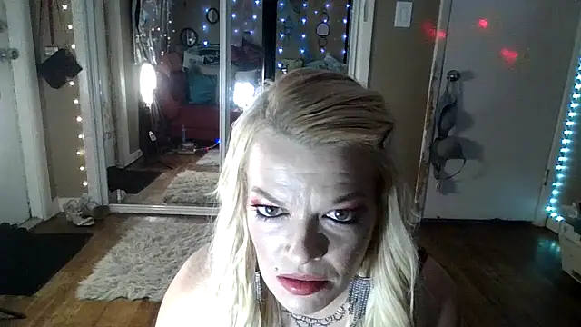 Snapshot of marilyn420 chatting on March 2026 05:55:02 AM marilyn420 online show from March 2026 05:55:02 AM