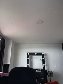 Snapshot of RsellAmb chatting on December 2024 09:31:02 PM RsellAmb online show from December 2024 09:31:02 PM