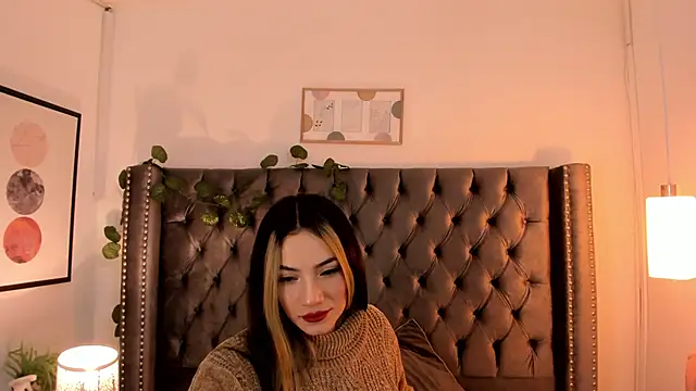 Kim Blane online show from December 2024 06:36:01 AM