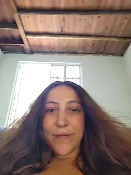 Snapshot of VickyHoult chatting on December 2024 05:42:02 PM VickyHoult online show from December 2024 05:42:02 PM