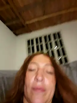 Snapshot of VickyHoult chatting on December 2024 02:01:01 AM VickyHoult online show from December 2024 02:01:01 AM