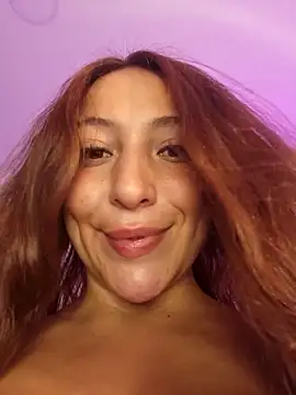 Snapshot of VickyHoult chatting on February 2025 11:37:02 PM VickyHoult online show from February 2025 11:37:02 PM