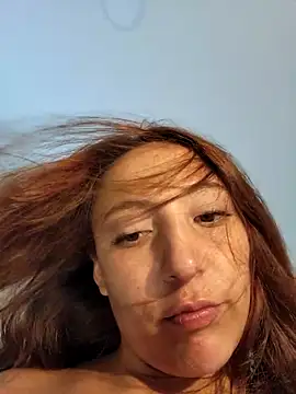 Snapshot of VickyHoult chatting on February 2025 09:59:01 PM VickyHoult online show from February 2025 09:59:01 PM