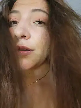 VickyHoult online show from December 2025 09:43:01 PM