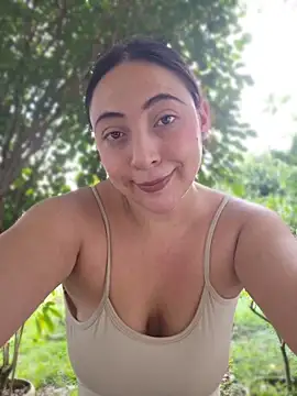 Snapshot of VickyHoult chatting on March 2026 09:48:02 PM VickyHoult online show from March 2026 09:48:02 PM