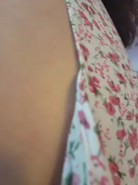 Snapshot of VickyHoult chatting on April 2026 09:23:01 PM VickyHoult online show from April 2026 09:23:01 PM