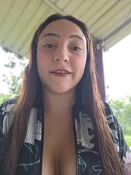 Snapshot of VickyHoult chatting on April 2026 10:02:02 PM VickyHoult online show from April 2026 10:02:02 PM