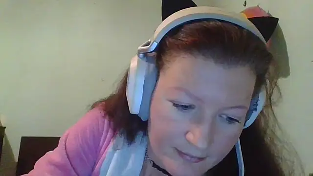 Snapshot of Analimado18 chatting on October 2025 08:39:01 PM Analimado18 online show from October 2025 08:39:01 PM