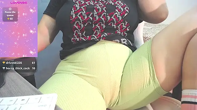 Tiffany teressa online show from February 2025 06:04:01 AM