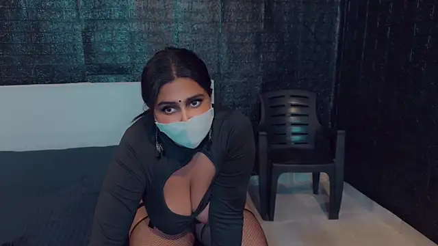 Snapshot of SonY_CaM chatting on February 2025 07:38:02 PM SonY CaM online show from February 2025 07:38:02 PM