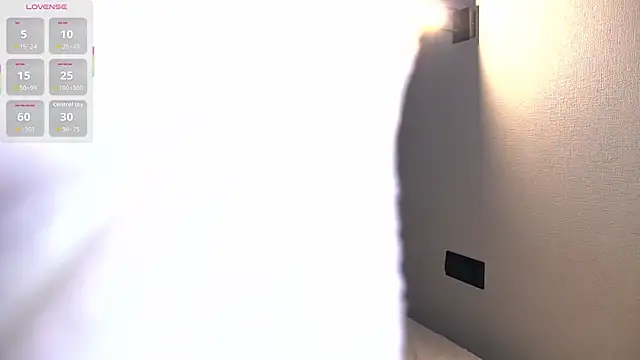 Snapshot of Danielle_Thomas chatting on March 2026 02:33:02 AM Danielle Thomas online show from March 2026 02:33:02 AM