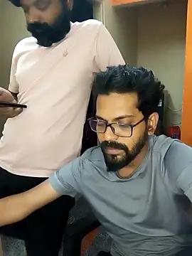 arhan3043 online show from February 2025 05:47:02 PM