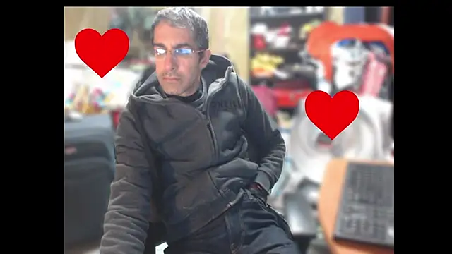 Snapshot of Gsmile1 chatting on January 2025 02:23:01 AM Gsmile1 online show from January 2025 02:23:01 AM