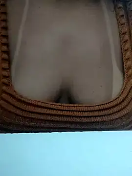 Snapshot of NeydeHotWife chatting on March 2026 05:24:02 PM NeydeHotWife online show from March 2026 05:24:02 PM