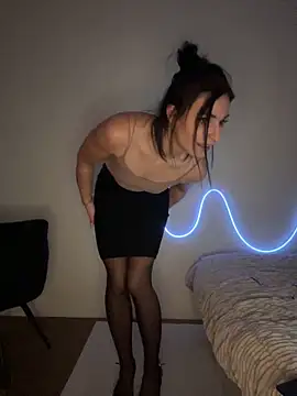 OIivia online show from January 2025 08:48:01 PM