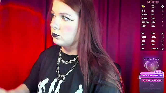 Snapshot of auroralatexprincess chatting on May 2026 03:52:01 PM auroralatexprincess online show from May 2026 03:52:01 PM