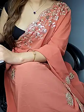 Snapshot of aliyaah_singh chatting on January 2025 08:05:02 PM aliyaah singh online show from January 2025 08:05:02 PM