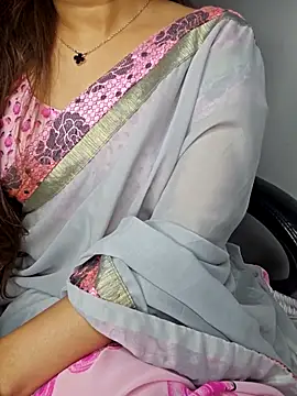 Snapshot of aliyaah_singh chatting on September 2025 05:46:01 PM aliyaah singh online show from September 2025 05:46:01 PM