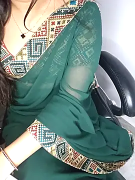 Snapshot of aliyaah_singh chatting on March 2026 06:23:02 PM aliyaah singh online show from March 2026 06:23:02 PM