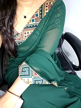 Snapshot of aliyaah_singh chatting on March 2026 06:22:02 PM aliyaah singh online show from March 2026 06:22:02 PM