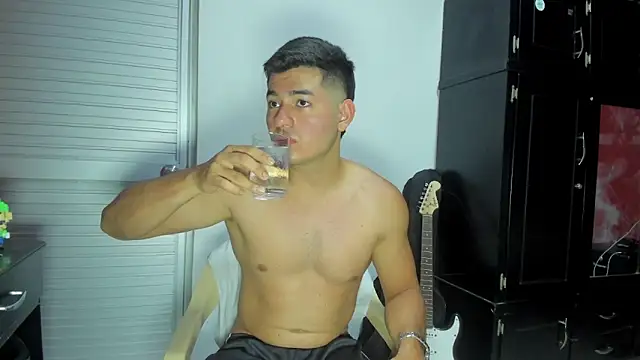 Snapshot of VincentSavage chatting on February 2026 03:46:02 AM VincentSavage online show from February 2026 03:46:02 AM