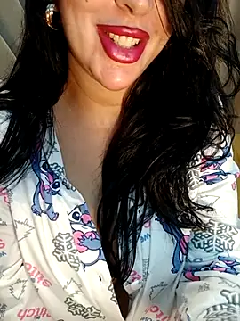 Snapshot of Queen_sousou chatting on December 2025 01:31:02 PM Queen sousou online show from December 2025 01:31:02 PM