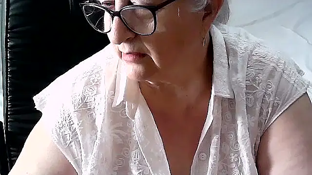 LolkaAlyss online show from February 2025 01:11:02 PM