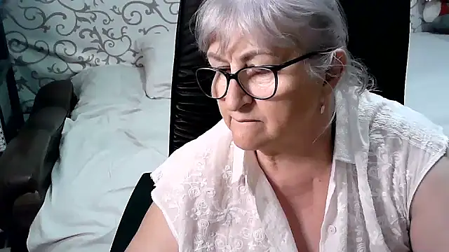 LolkaAlyss online show from February 2025 07:30:01 PM