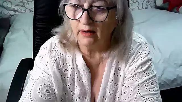 LolkaAlyss online show from February 2025 05:16:02 PM