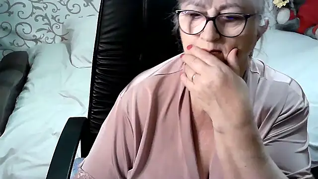 LolkaAlyss online show from February 2025 06:57:02 PM