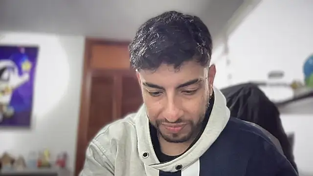 Snapshot of dereck_fiore chatting on January 2025 04:12:01 PM dereck fiore online show from January 2025 04:12:01 PM