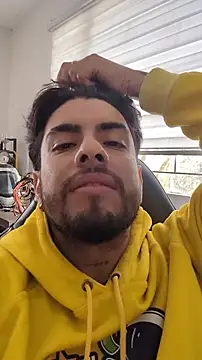 Snapshot of dereck_fiore chatting on September 2025 01:57:02 PM dereck fiore online show from September 2025 01:57:02 PM