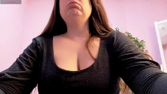 Snapshot of BattyMoll chatting on March 2026 03:59:01 PM BattyMoll online show from March 2026 03:59:01 PM