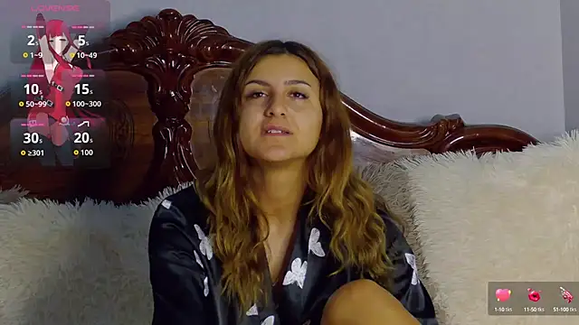 Snapshot of NicolePlay chatting on September 2025 05:00:02 AM NicolePlay online show from September 2025 05:00:02 AM