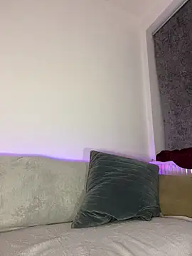 FemDom RubyKnightXXO online show from December 2025 05:20:01 PM