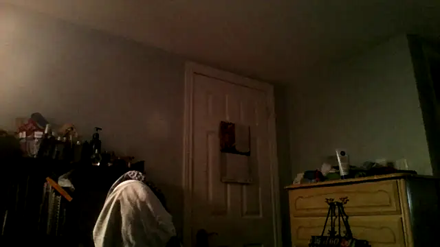 Snapshot of XTRAHORNYONE chatting on October 2025 03:45:01 AM XTRAHORNYONE online show from October 2025 03:45:01 AM