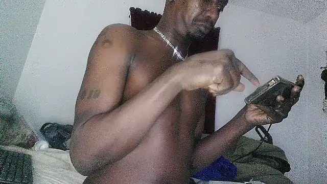 Snapshot of RinsingWood84 chatting on February 2025 08:24:01 AM RinsingWood84 online show from February 2025 08:24:01 AM