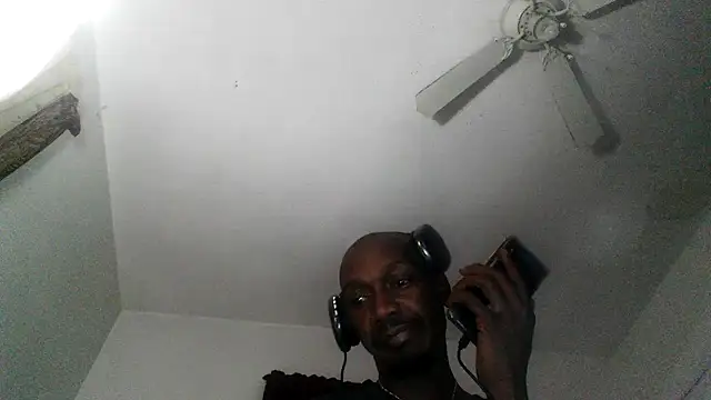 Snapshot of RinsingWood84 chatting on March 2025 05:46:01 AM RinsingWood84 online show from March 2025 05:46:01 AM