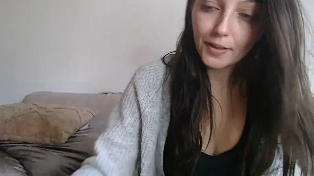 Katze22 online show from December 2024 12:38:02 PM