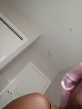 DancingLemonade online show from November 2025 06:52:02 PM