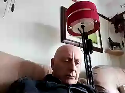 Snapshot of keeenn11 chatting on February 2025 04:09:02 PM keeenn11 online show from February 2025 04:09:02 PM