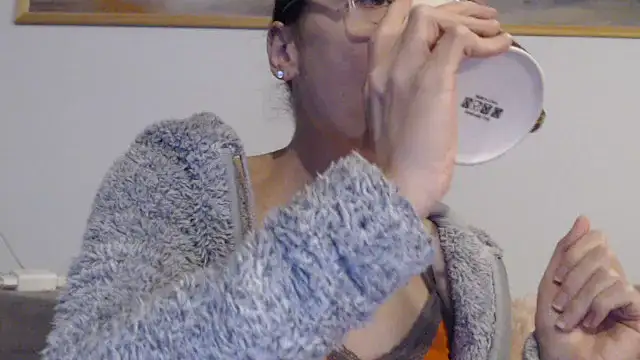 Snapshot of cleophee chatting on February 2026 06:51:02 AM cleophee online show from February 2026 06:51:02 AM